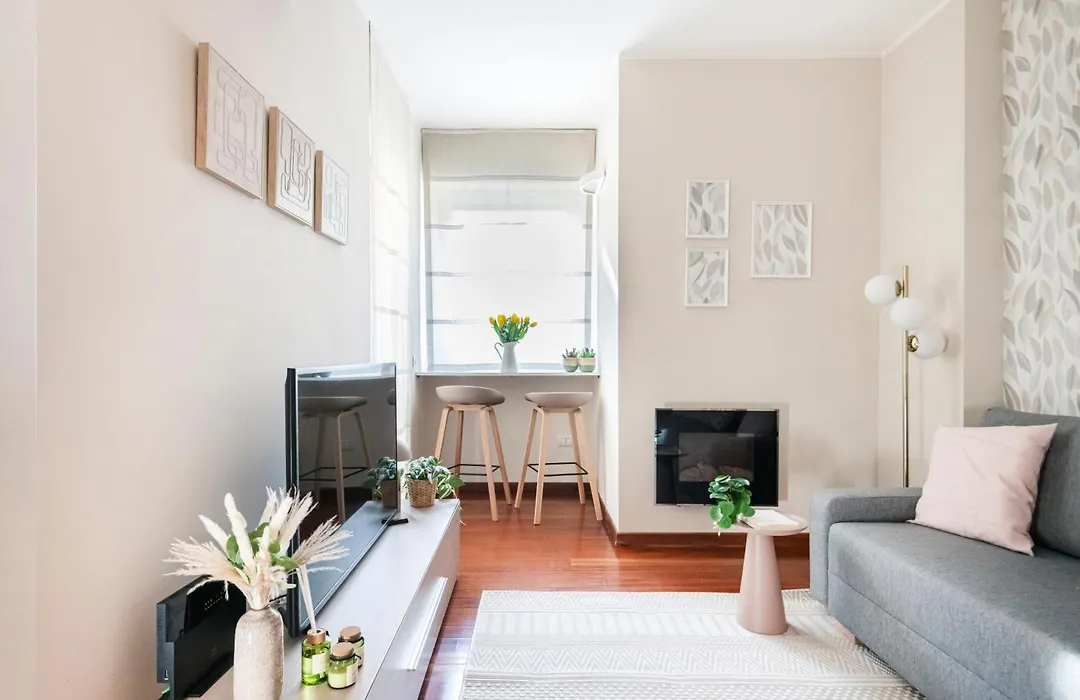 Fully furnished flat Arco della Pace by Easylife-1
