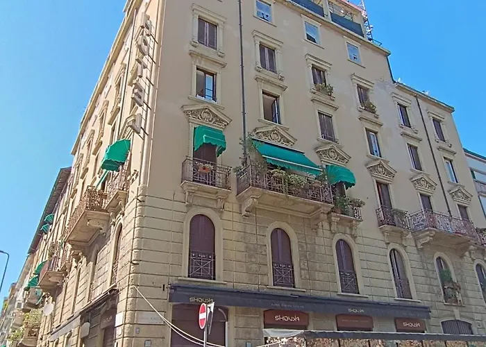 Elegante Monolocale - Macchi 1920
